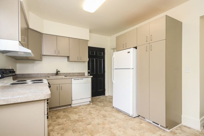 Primary Photo - Available for Reservation 2026-27