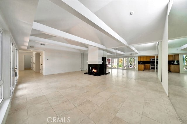 Building Photo - 365 Clipper Way