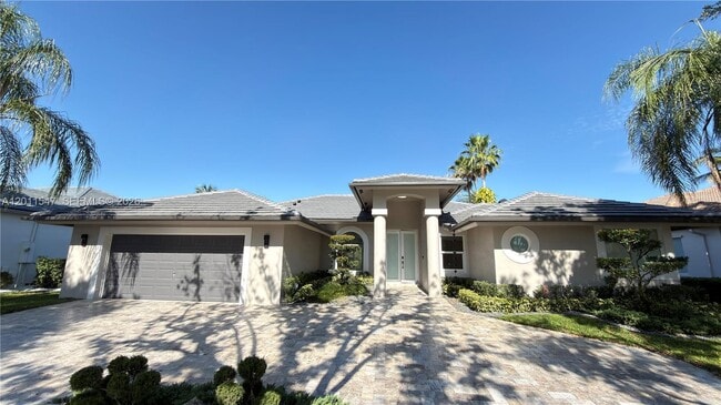 Building Photo - 3767 Oak Ridge Cir