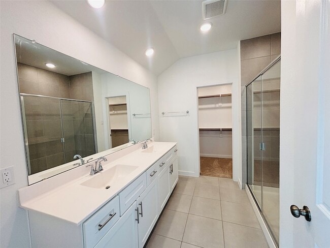 Building Photo - 4508 Hogan's Alley Dr