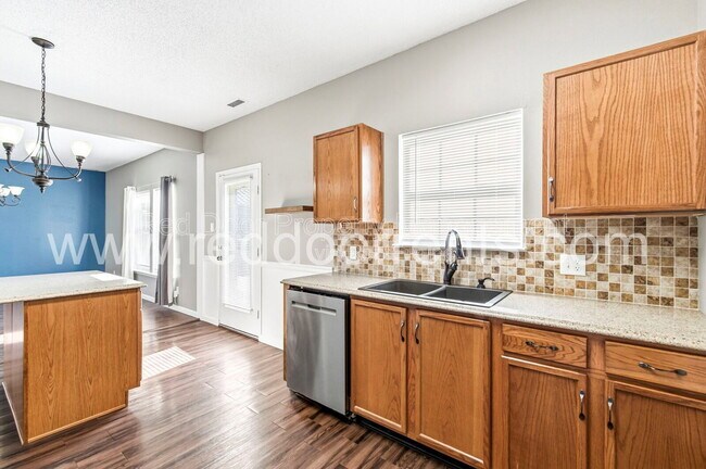 Building Photo - 603 Clear Creek Dr