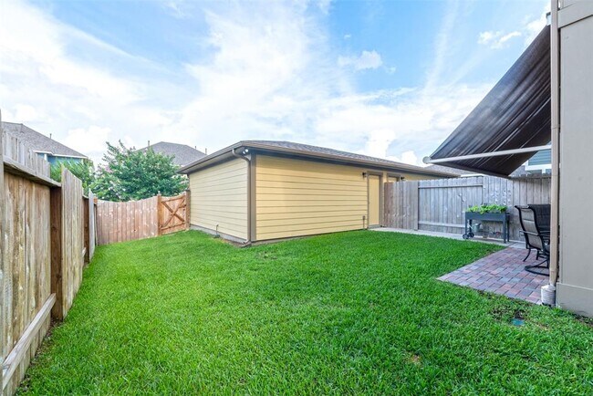 Building Photo - 16930 Makanda Dr