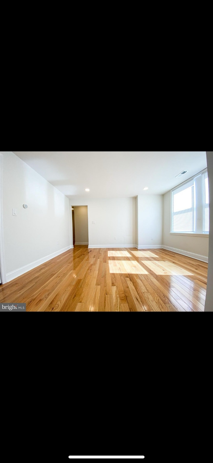 Living Room - 5245 Pennsgrove St