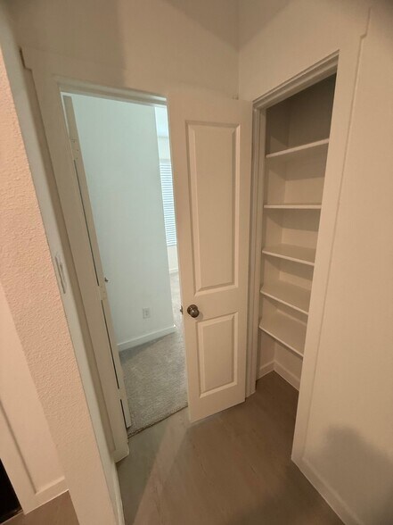 Building Photo - 2605 Prima Vis Dr