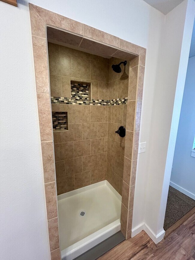 Building Photo - 8230 WA-903