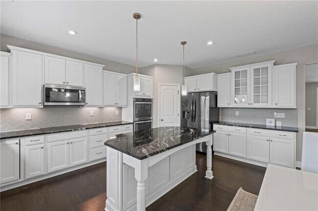 Building Photo - 5153 Elkins Ln