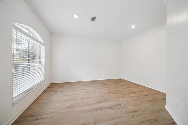 Building Photo - 3115 Woodcreek Glen Ln