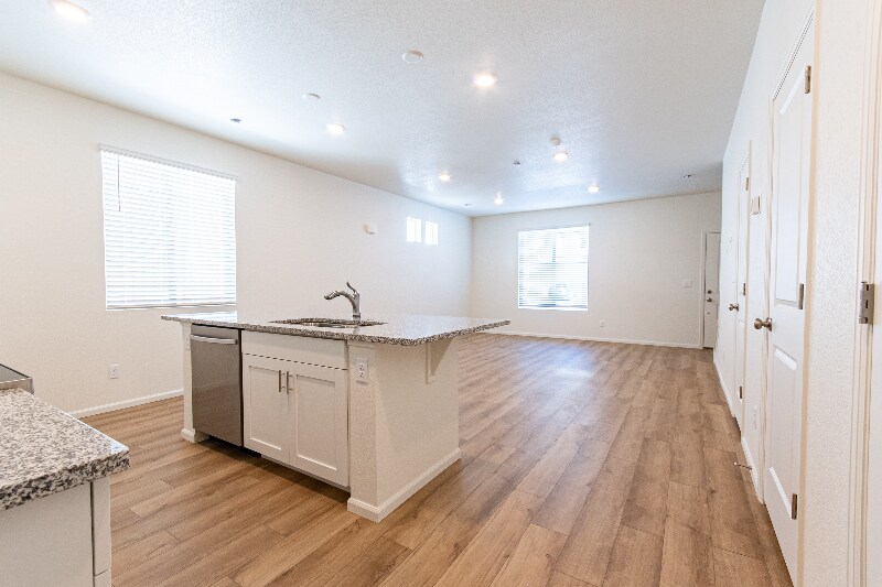 Building Photo - 5849 Dakan Lp