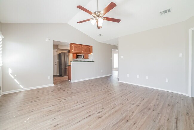 Building Photo - 9179 Belmont Dr