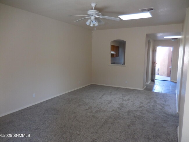 Building Photo - 3219 Eagle Ridge Dr