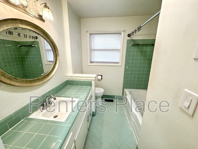 Building Photo - 1738 S 74th Ave E