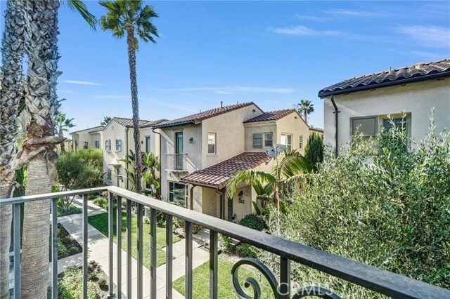 Building Photo - 519 S Melrose St