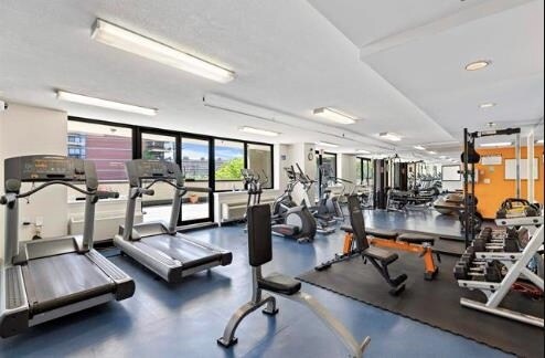 Building Photo - 551 Observer Hwy