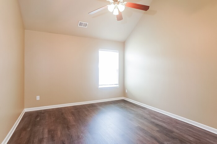 Building Photo - 2622 Serenity Ln