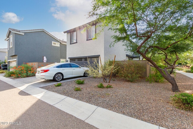 Building Photo - 2029 W Kinfield Trail