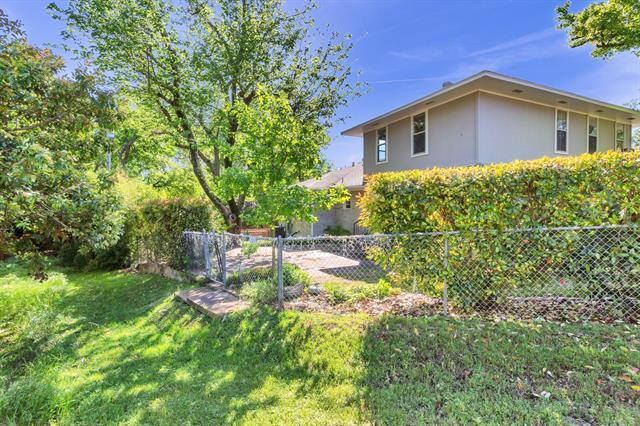 Building Photo - 11140 Lanewood Cir