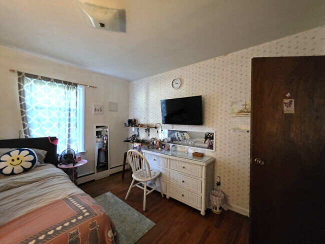 Building Photo - 104 Lee Dr