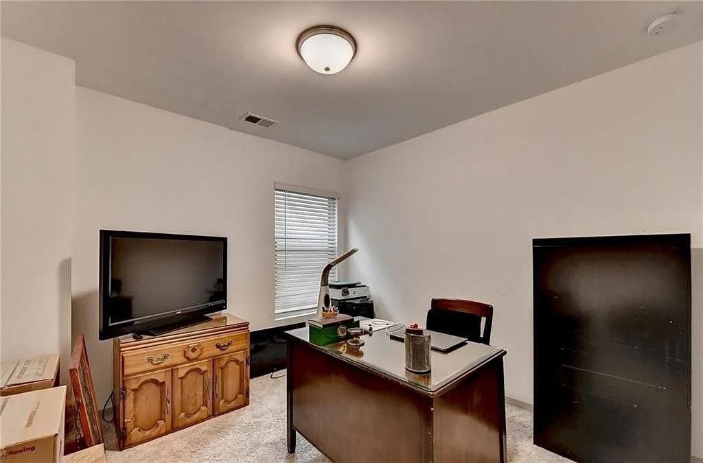 Building Photo - 27 Wesley Way