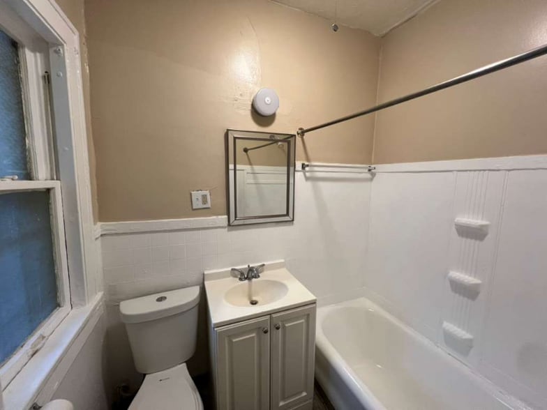 Building Photo - 55 Cotter Ave