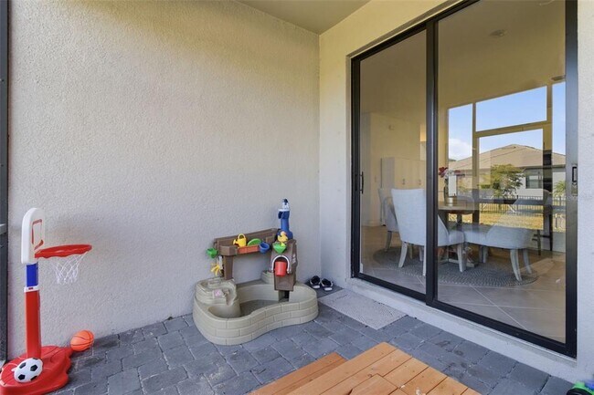 Building Photo - 14968 Serene Shrs Lp