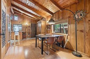 Building Photo - 111 Oaktree Ln
