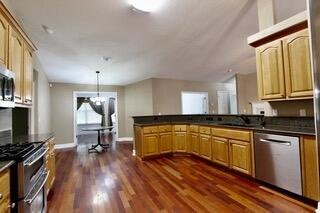 Building Photo - 624 Territory Ln