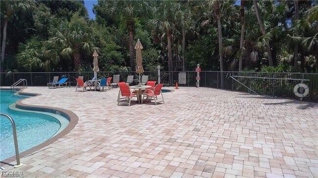 Building Photo - 1057 Winding Pines Circle