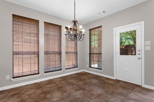 Building Photo - 1441 Golf Club Dr