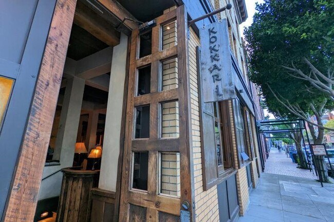 Building Photo - 288 Pacific Ave