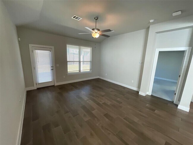 Building Photo - 8412 Cottage Rose Dr