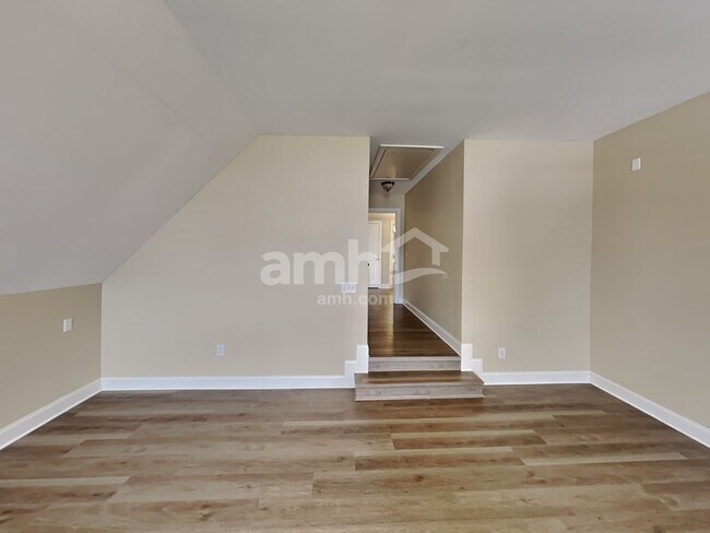 Building Photo - 3520 Wilbur St