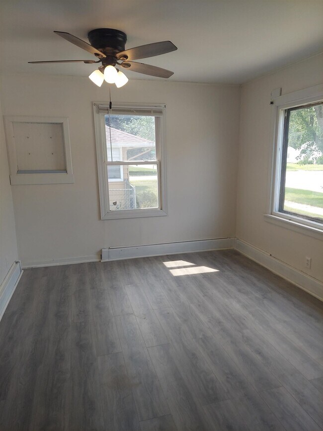 Building Photo - 3007 Huffman Blvd