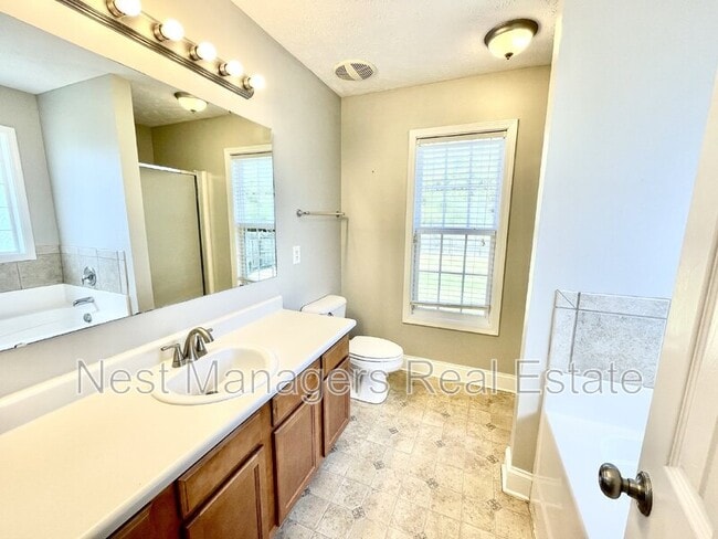 Building Photo - 315 Copper Creek Dr