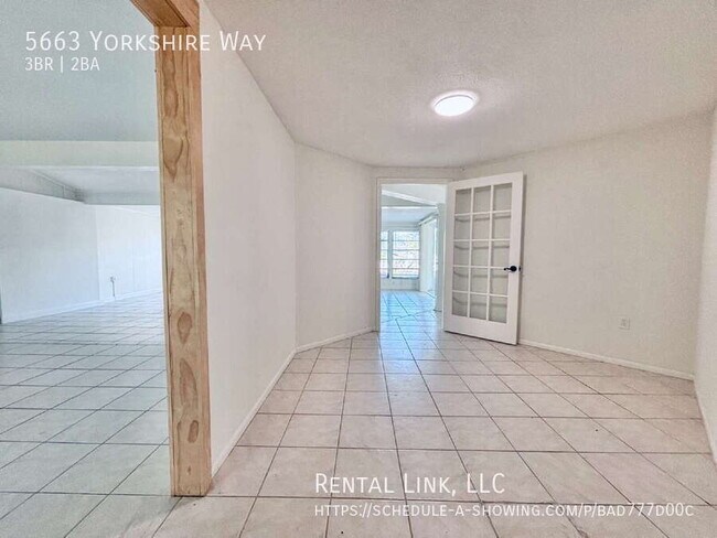 Building Photo - 5663 Yorkshire Way