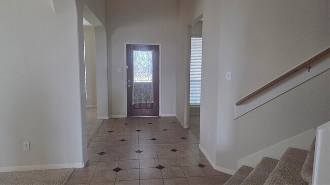 Building Photo - 2103 Trinity Manor Ln