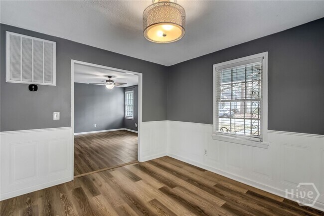 Building Photo - 414 E 58th St