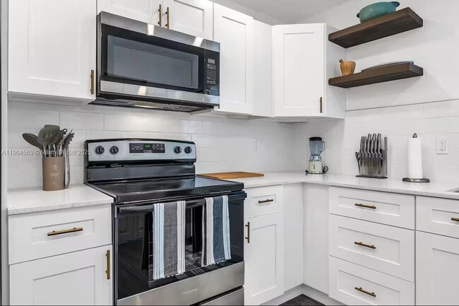 Building Photo - 9134 Reed Dr