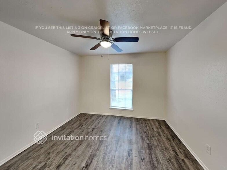 Building Photo - 13942 Towneway Dr