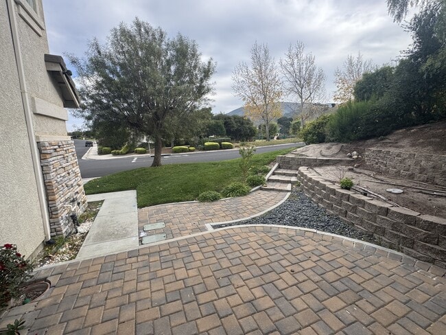 Building Photo - 26438 Honor Ln