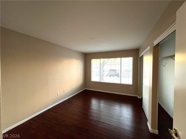 Building Photo - 5710 E Tropicana Ave