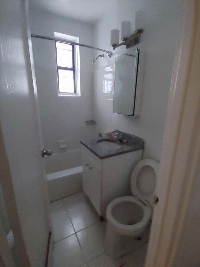 Building Photo - 64-85-85 Wetherole St