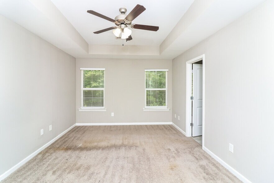 Building Photo - 92 Moss Way