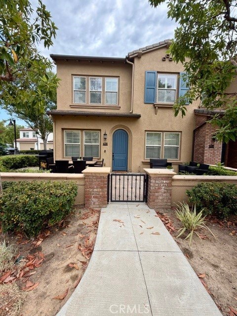 Building Photo - 428 Campestre Ln
