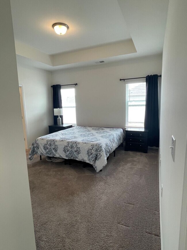 Building Photo - Gorgeous 3 Bedroom Home in Union Station Community!