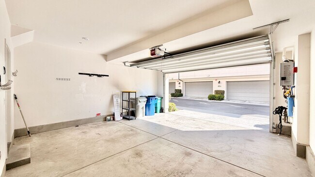 Building Photo - 4374 Nautilus Way