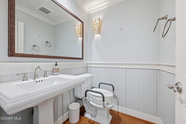 Building Photo - 2085 Brookfield Dr