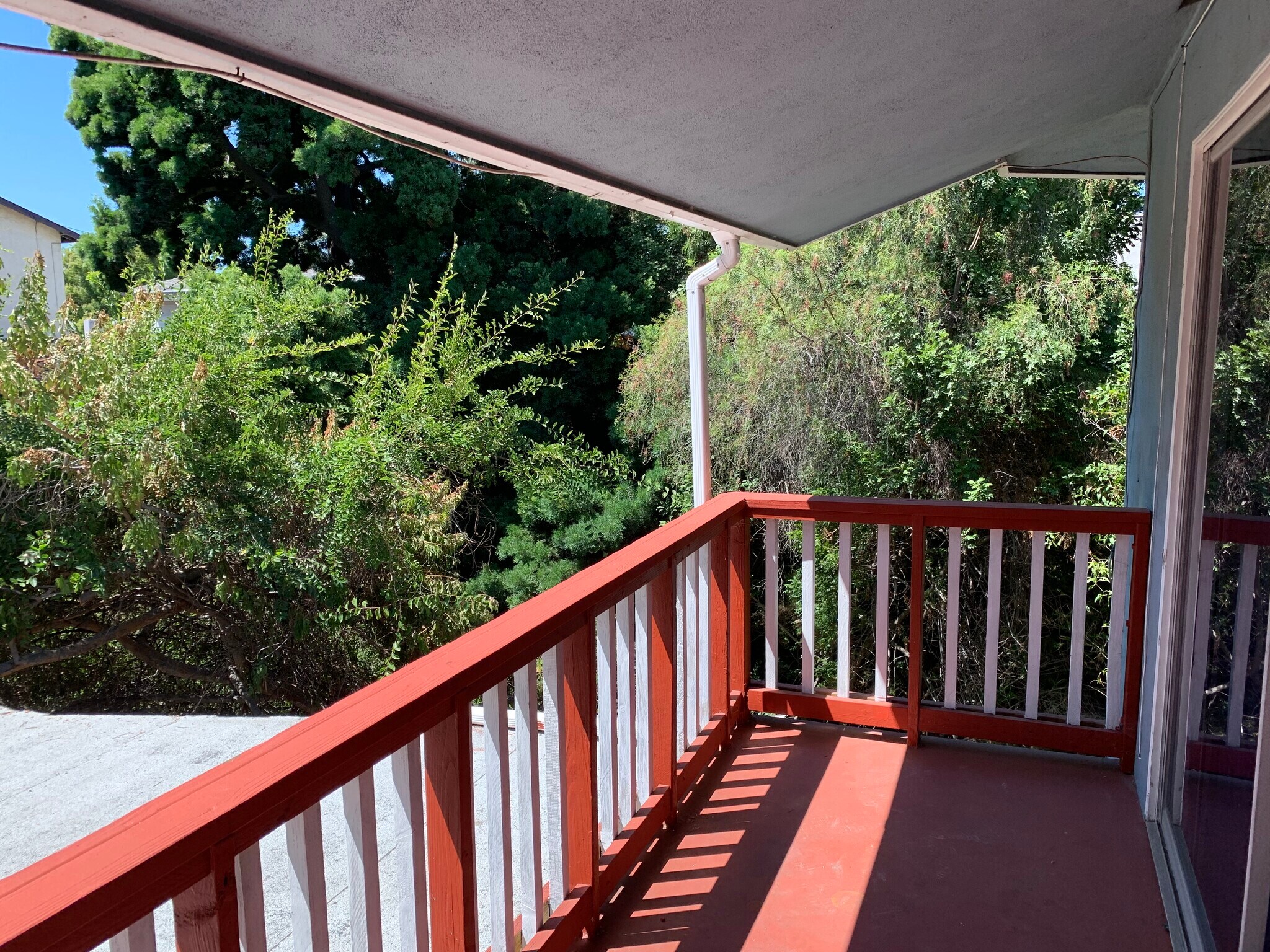 Balcony - 4580 55th St