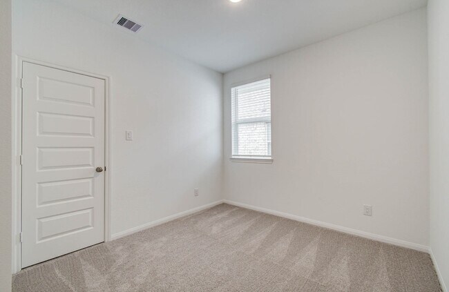 Building Photo - 24838 Harrow Mdw Dr