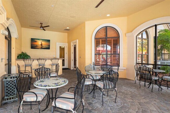 Building Photo - 2746 Via Tivoli