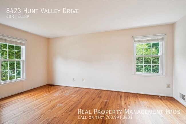 Building Photo - 8423 Hunt Valley Dr